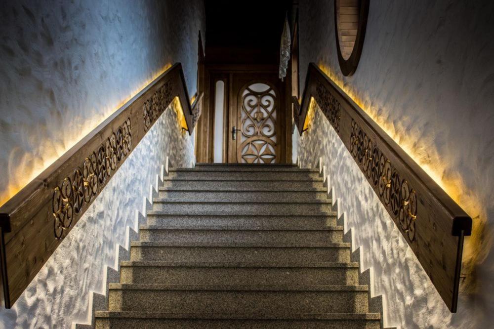 Karcma Hajnos Pokoje Bialka Tatrzanska Buitenkant foto